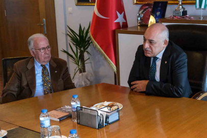 TFF Başkanı Büyükekşi, Bursaspor yönetimiyle görüştü